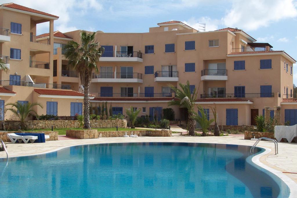 King'S Palace Apartment Paphos Ngoại thất bức ảnh