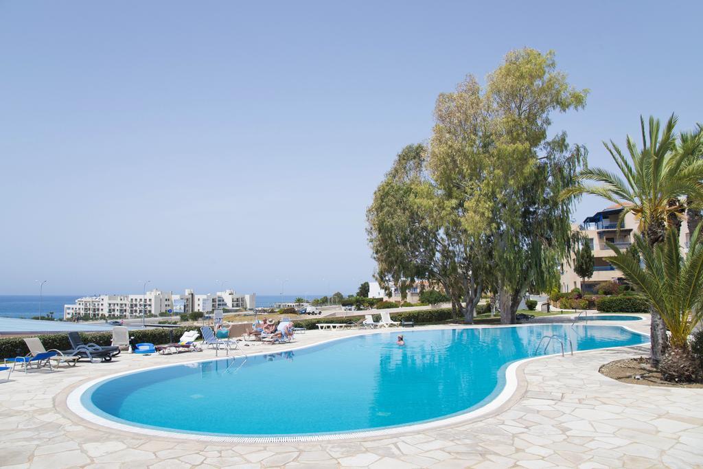King'S Palace Apartment Paphos Ngoại thất bức ảnh