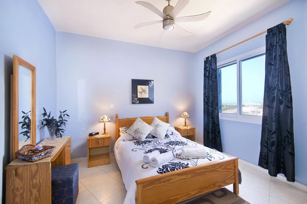 King'S Palace Apartment Paphos Ngoại thất bức ảnh