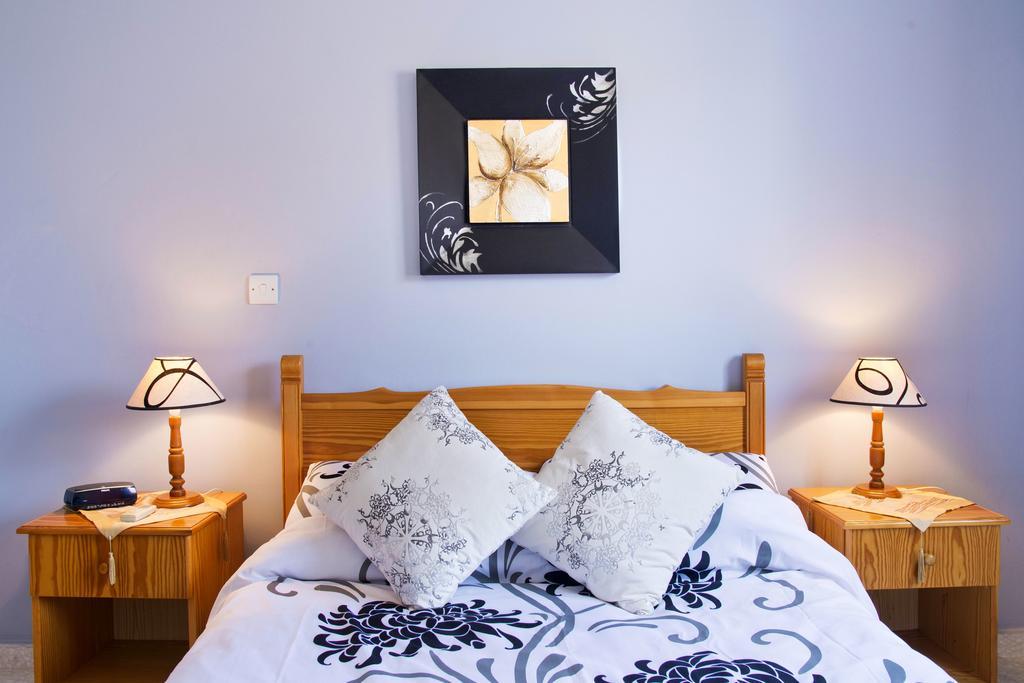 King'S Palace Apartment Paphos Ngoại thất bức ảnh